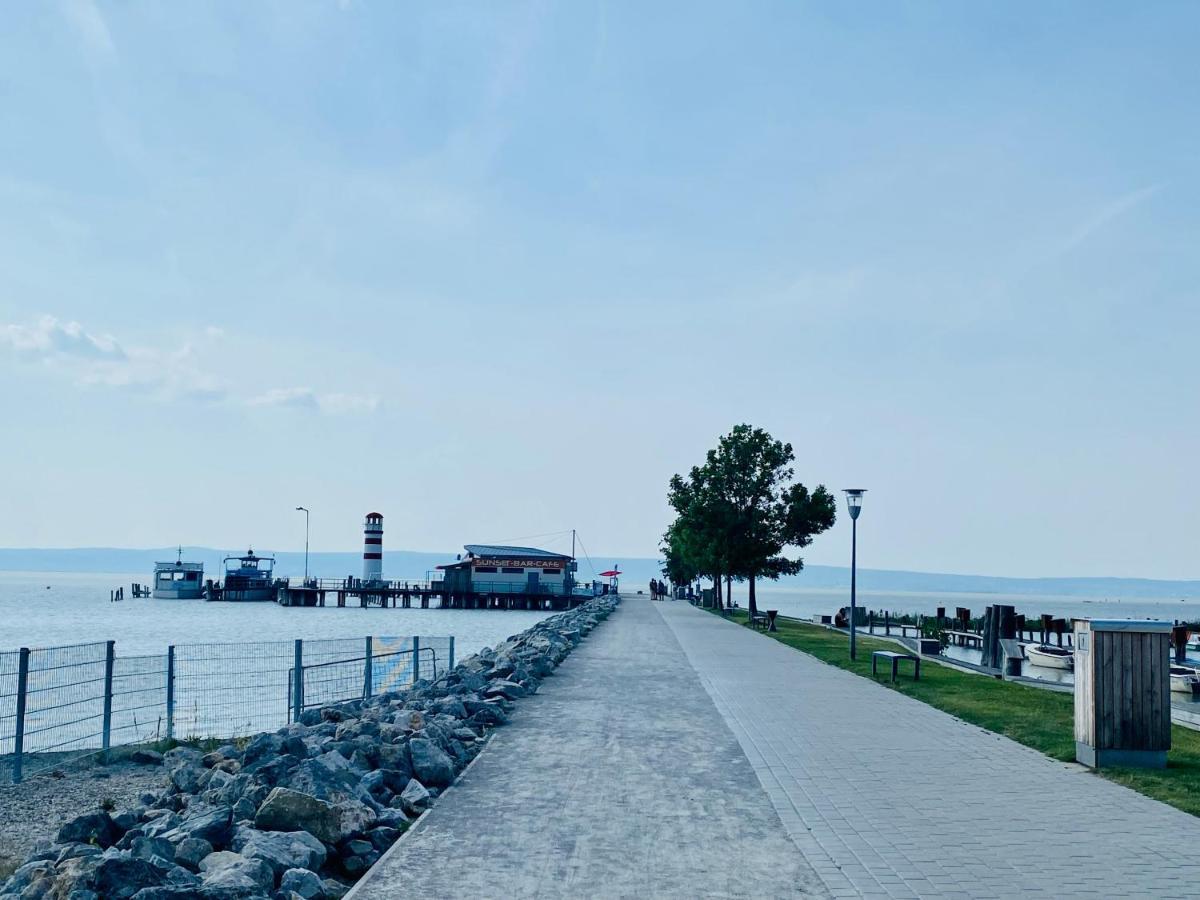Martinshof Apartment Podersdorf am See Bagian luar foto
